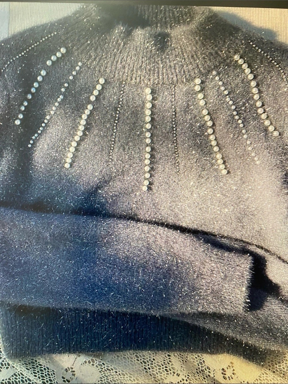 Nine West Embellished Sweater in Black & Silver Size